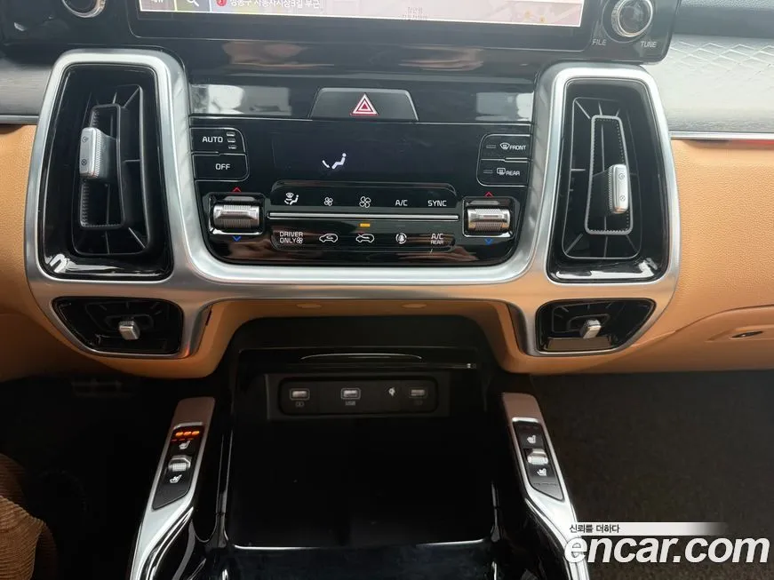 Kia Sorento — фото 9