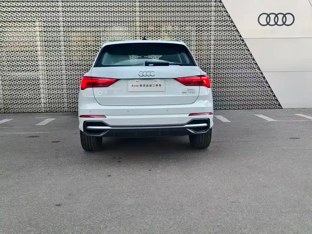 Audi Q3 2023 из CN, фото 8