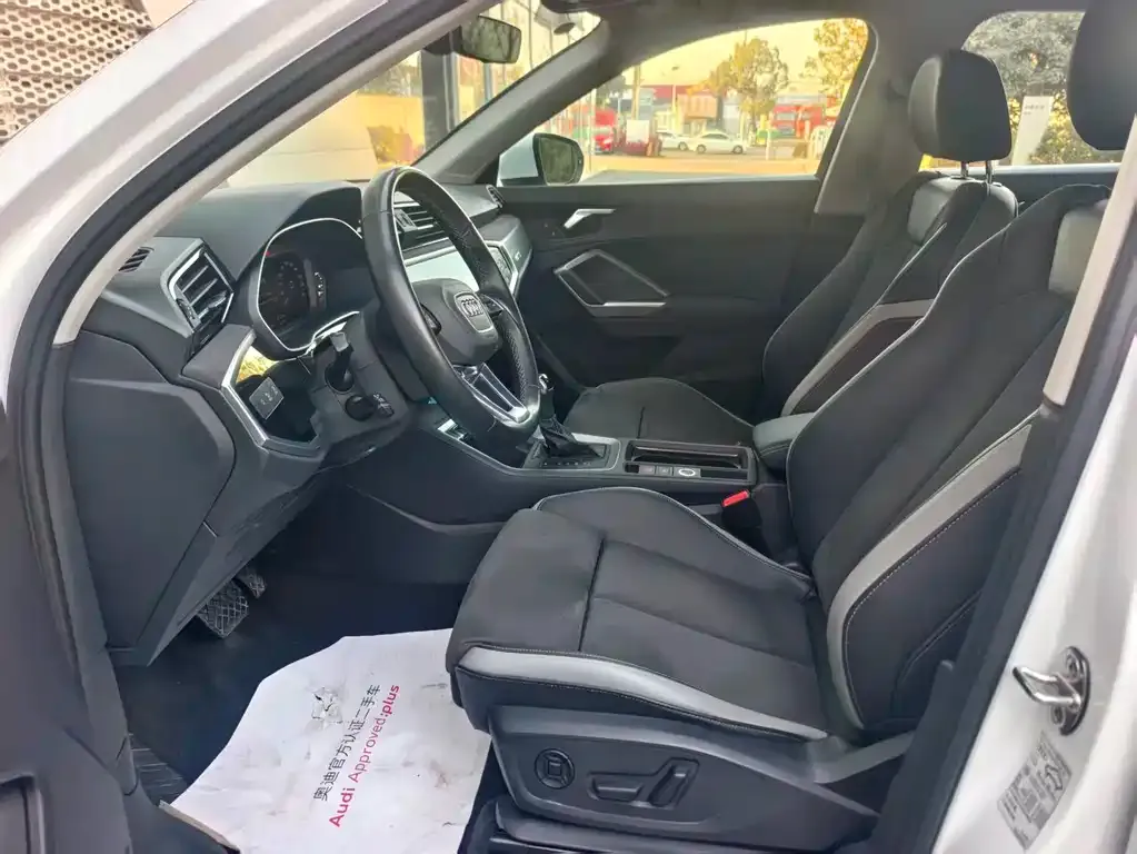 Audi Q3 2023 из CN, фото 7