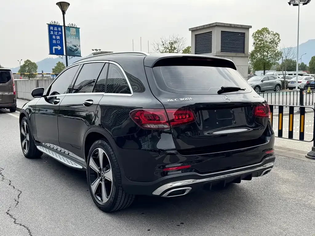Mercedes-Benz GLC 2023 из CN, фото 3