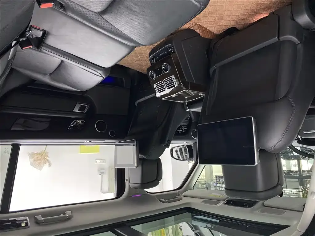 Land Rover Range Rover 2021 из CN, фото 2