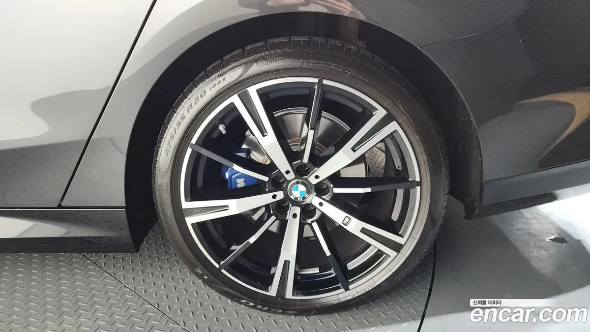 BMW 5-Series 2024 из KR, фото 10