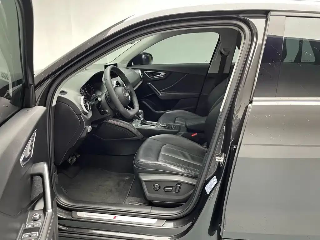 Audi Q2L 2022 из CN, фото 9