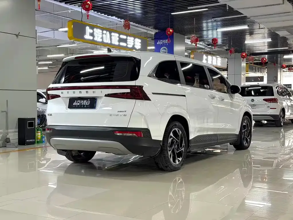 Hyundai Custo — фото 9