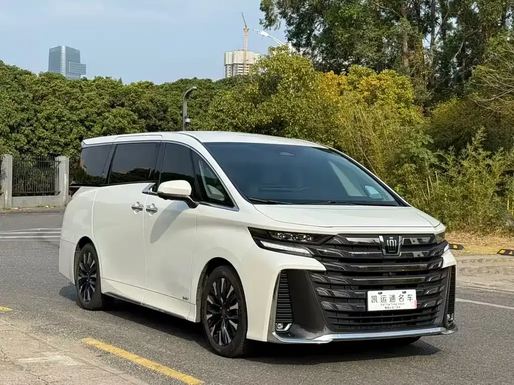 Toyota Vellfire 2023 из CN, фото 6