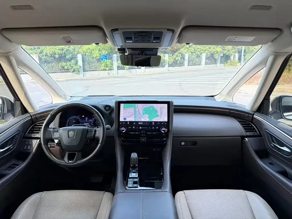 Toyota Vellfire 2023 из CN, фото 7