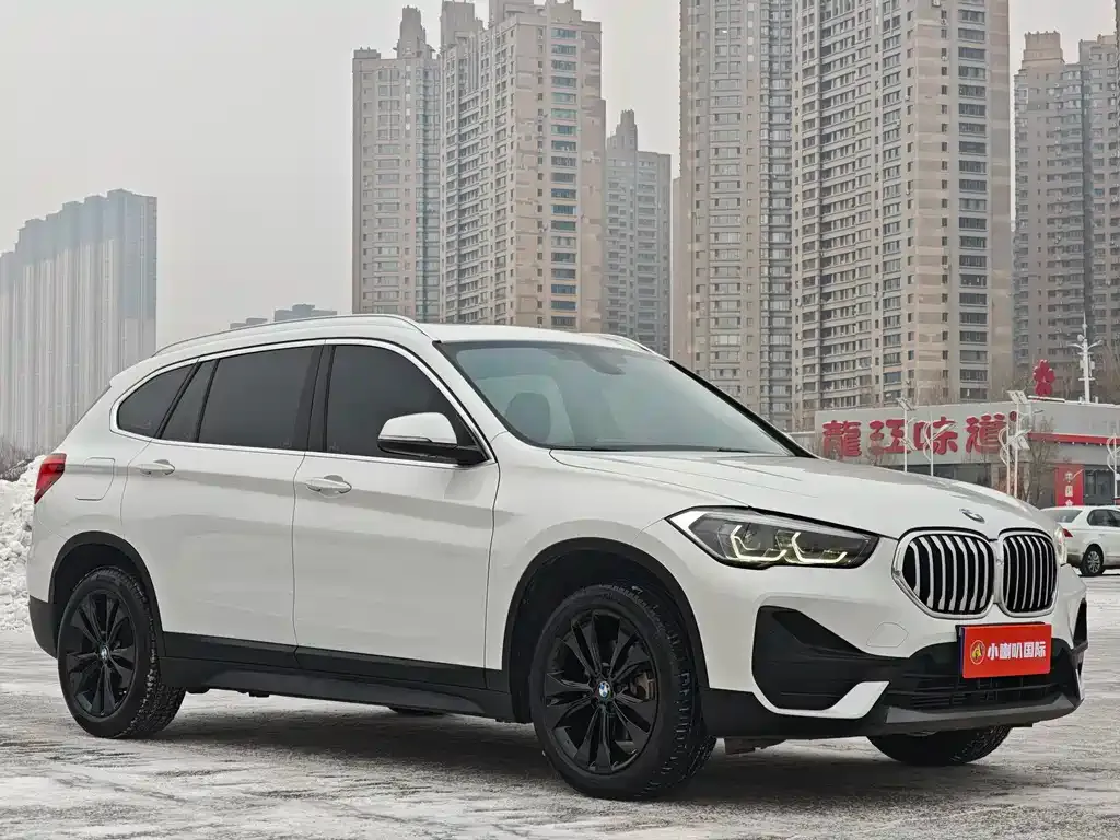 BMW X1 — фото 3