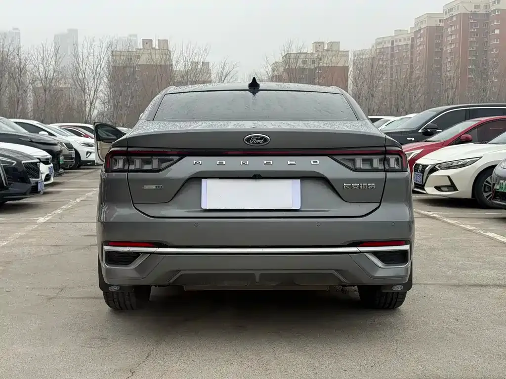 Ford Mondeo 2023 из CN, фото 9