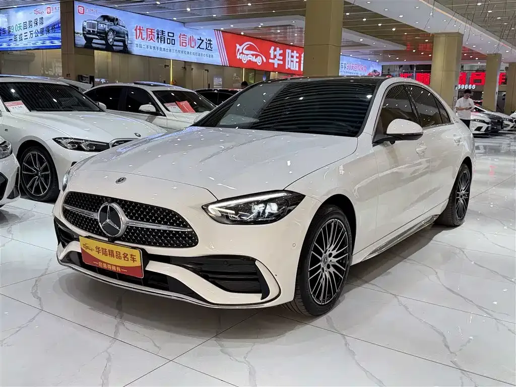 Mercedes-Benz C-Class — фото 1