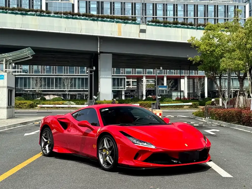 Ferrari F8 — фото 6