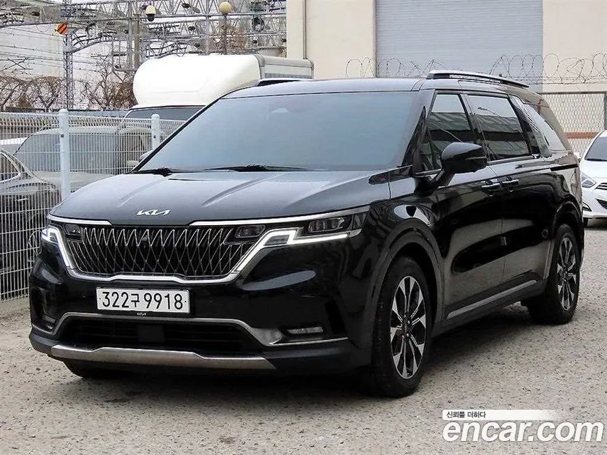 Kia Carnival — фото 10