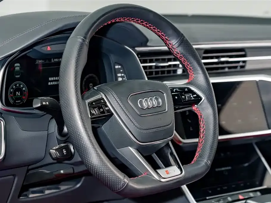 Audi A6L — фото 4