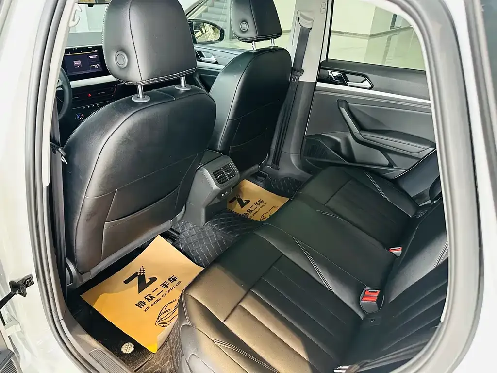 Volkswagen Lavida 2024 из CN, фото 5