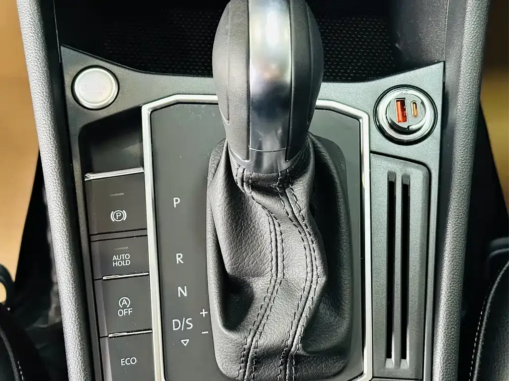 Volkswagen Lavida 2024 из CN, фото 6