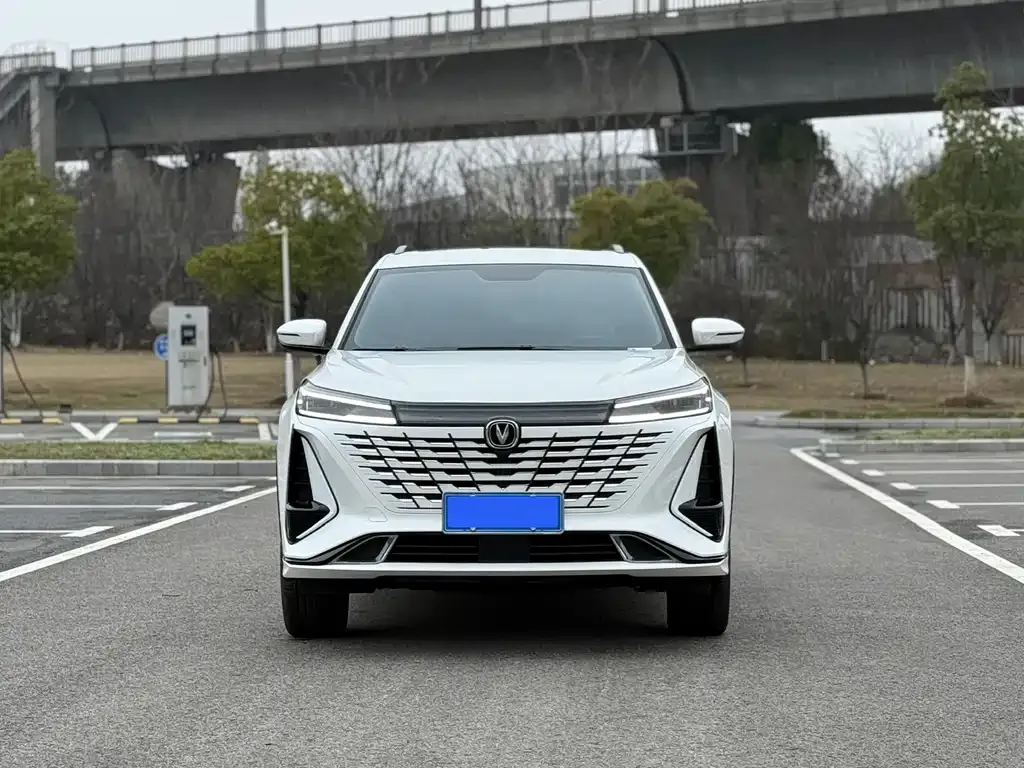 Changan CS75PLUS — фото 9