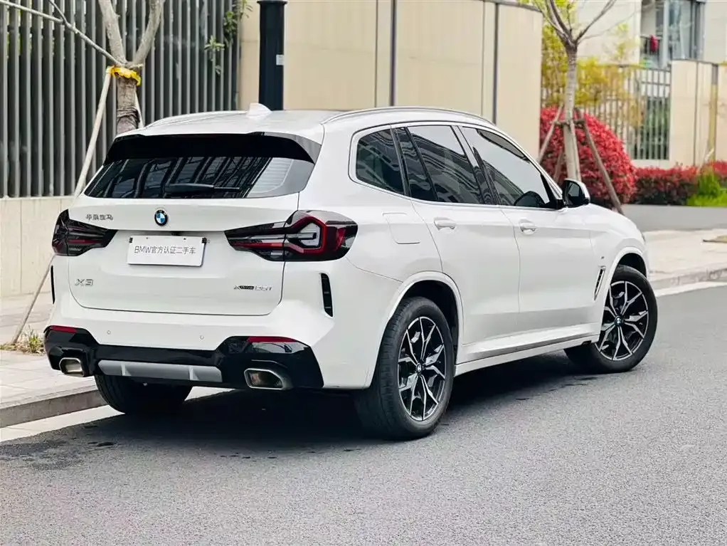 BMW X3 — фото 9