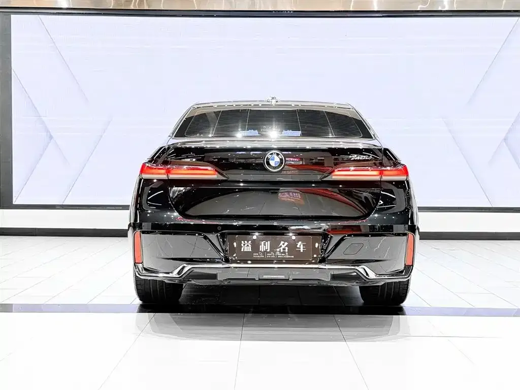 BMW 7 Series 2024 из CN, фото 2