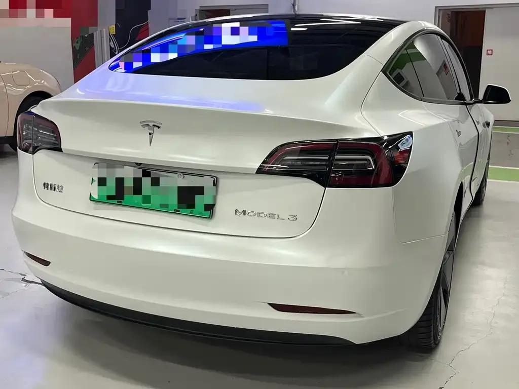 Tesla Model 3 — фото 6