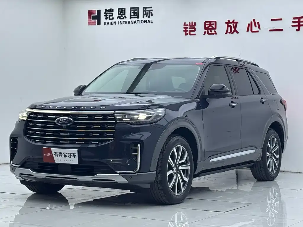 Ford Explorer 2022 из CN, фото 1