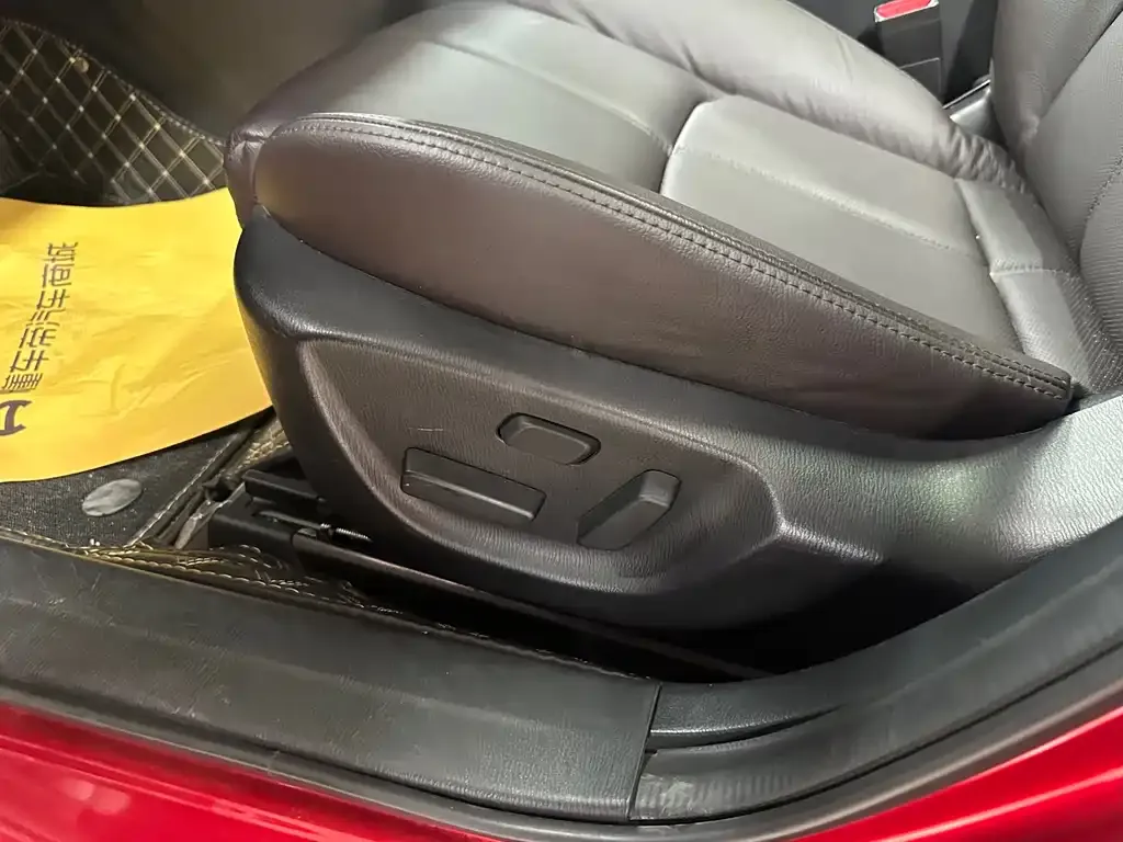 Mazda CX-4 2023 из CN, фото 5