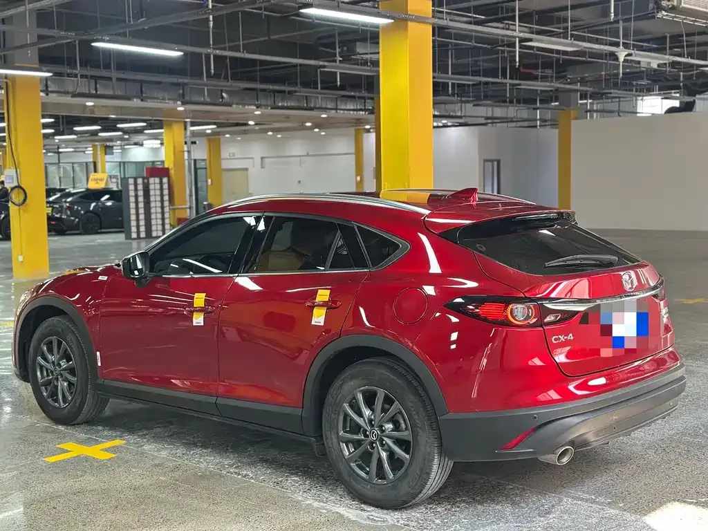 Mazda CX-4 2023 из CN, фото 3