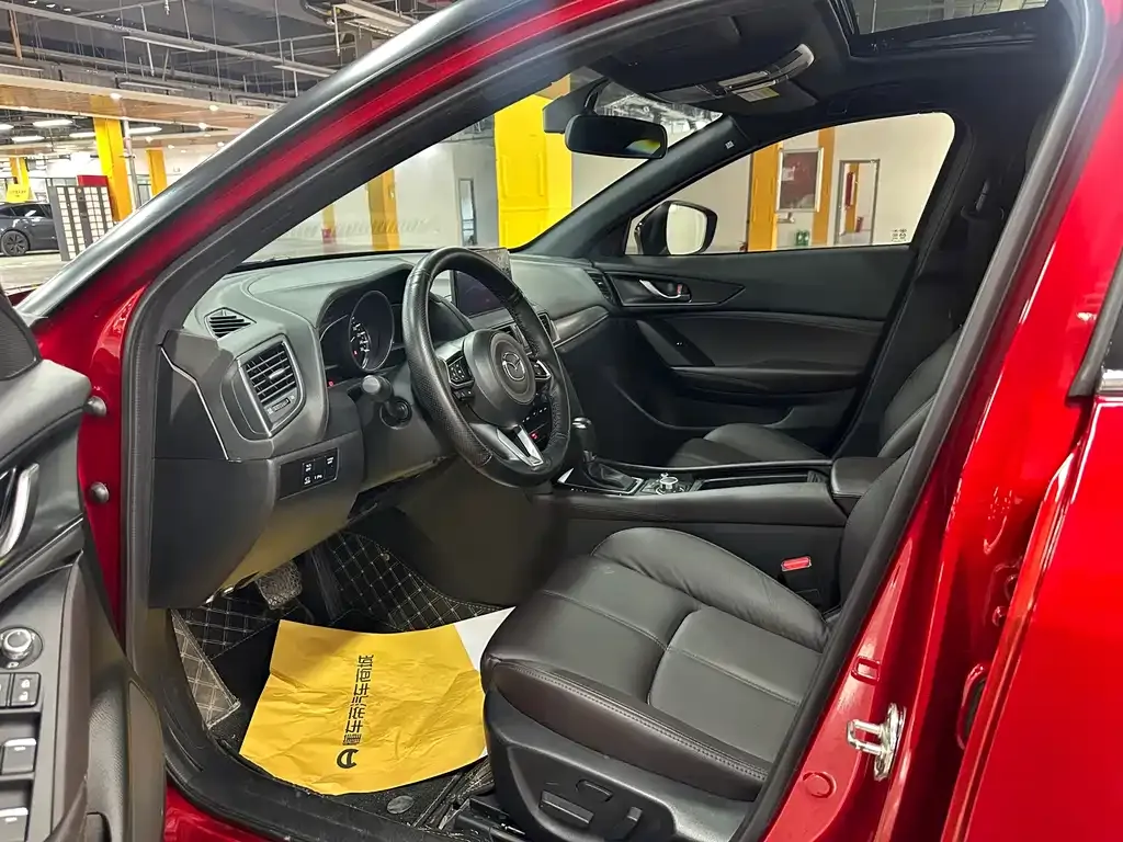 Mazda CX-4 2023 из CN, фото 9