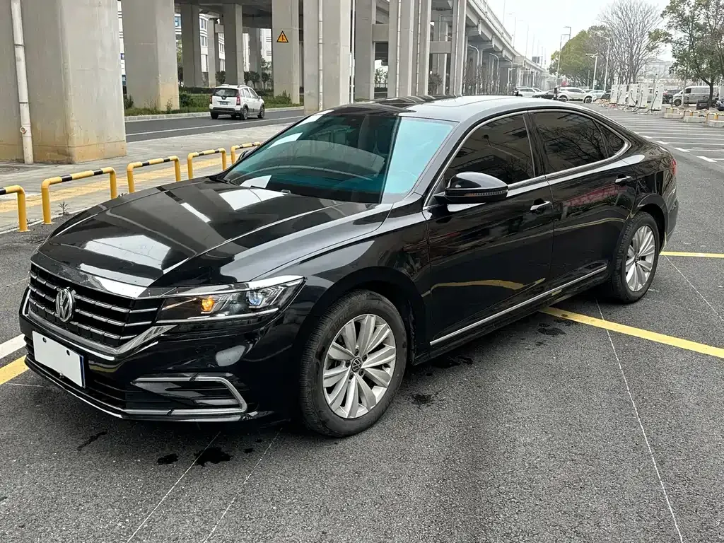 Volkswagen Passat 2021 из CN, фото 1