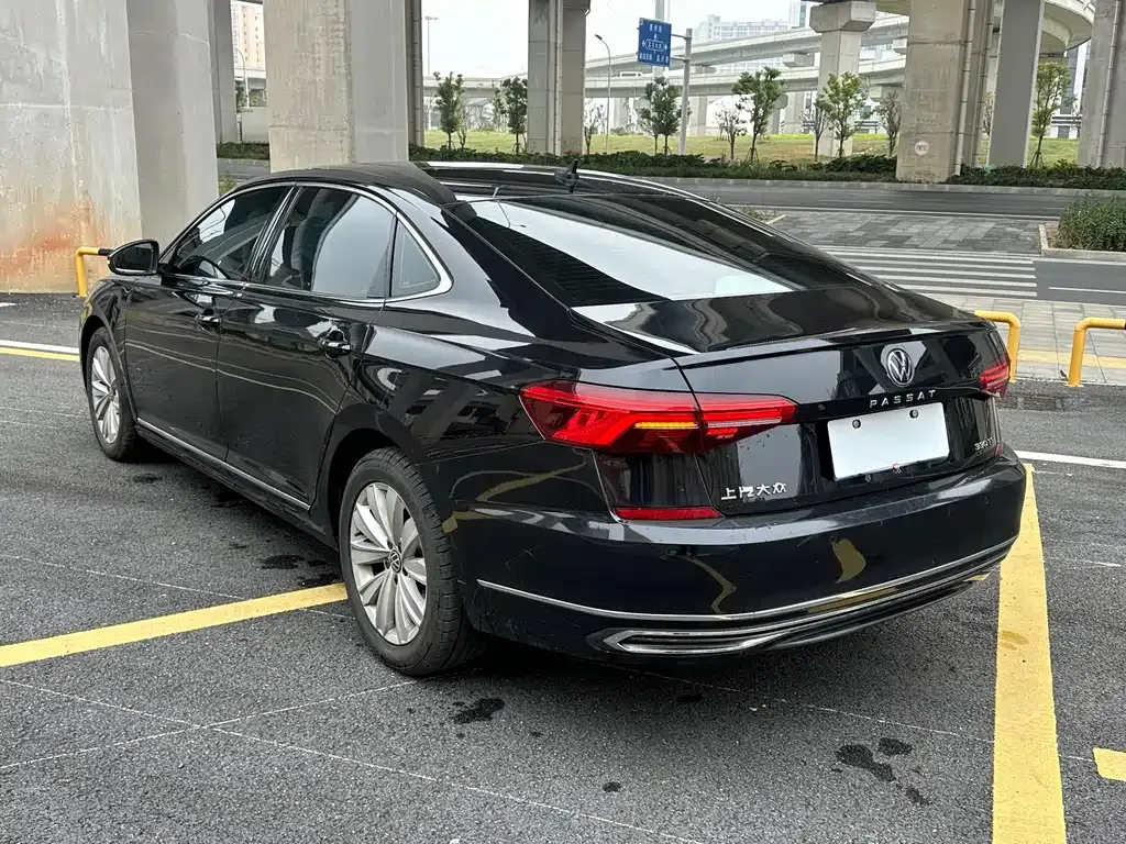 Volkswagen Passat 2021 из CN, фото 6