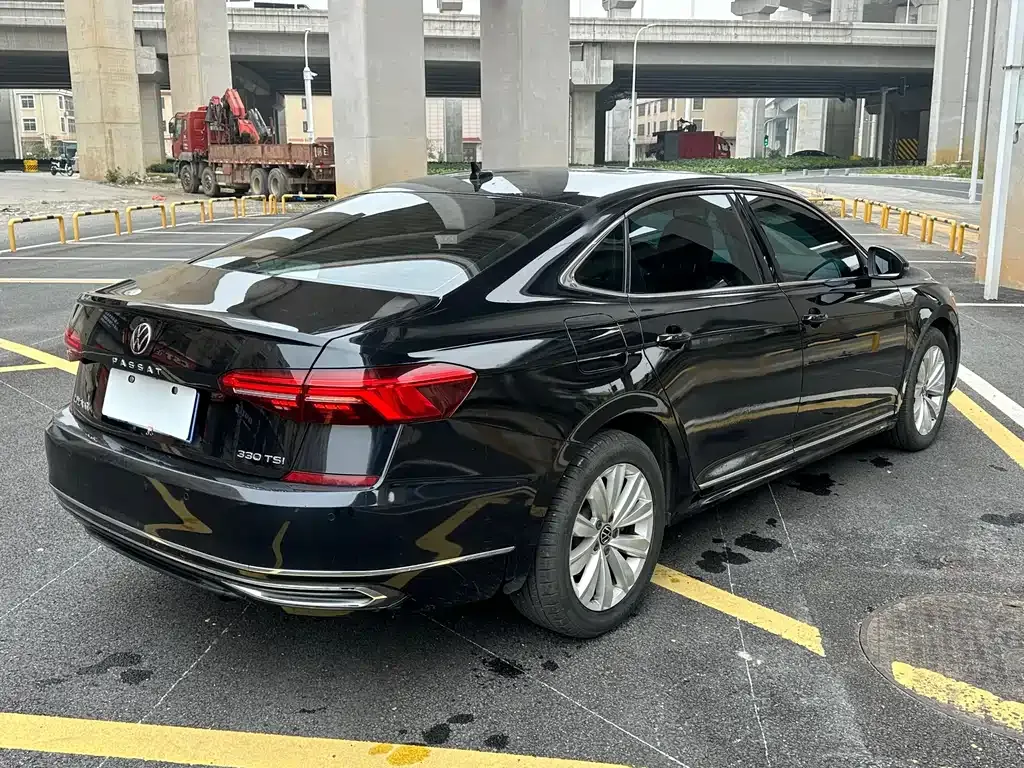 Volkswagen Passat 2021 из CN, фото 7
