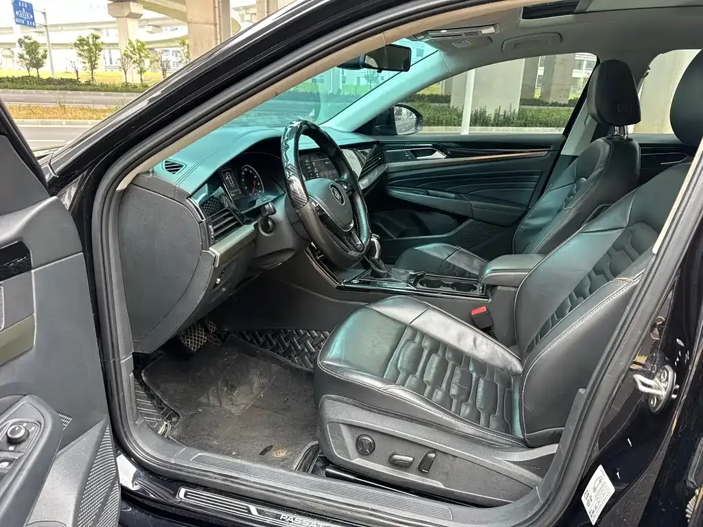 Volkswagen Passat 2021 из CN, фото 3