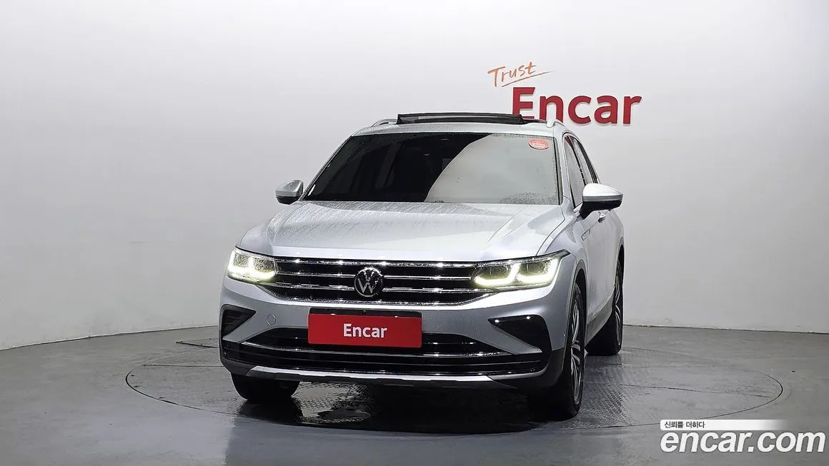 Volkswagen Tiguan — фото 9