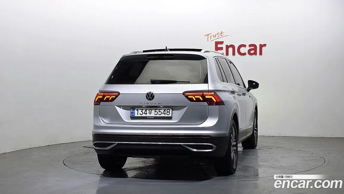 Volkswagen Tiguan — фото 2
