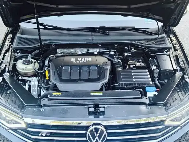 Volkswagen Magotan 2023 из CN, фото 5