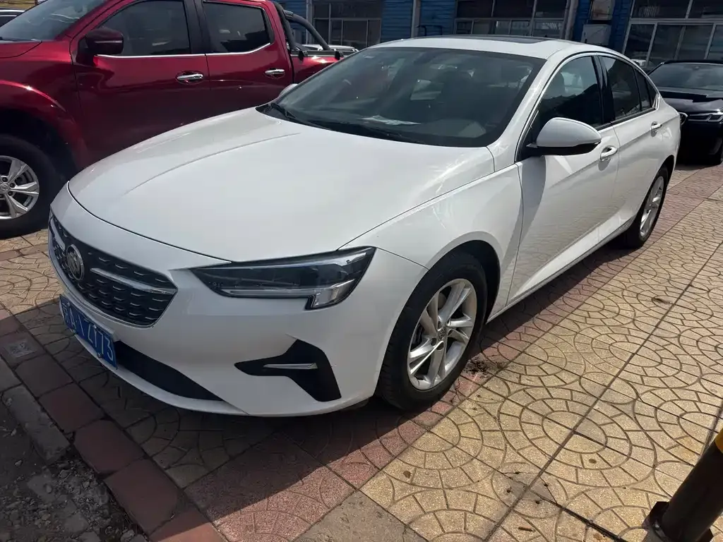 Buick Regal — фото 1