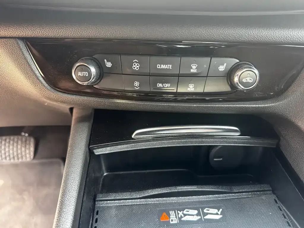 Buick Regal — фото 10