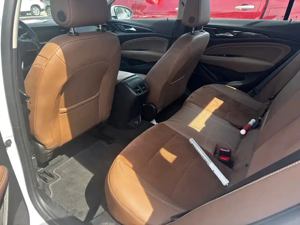 Buick Regal — фото 2