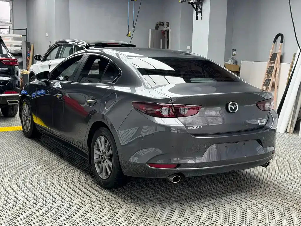 Mazda 3 Axela — фото 8