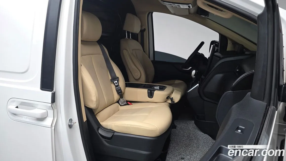 Hyundai Staria — фото 6