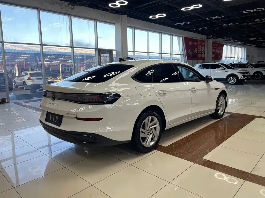Volkswagen Lamando 2023 из CN, фото 8