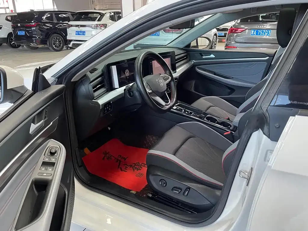 Volkswagen Lamando 2023 из CN, фото 2