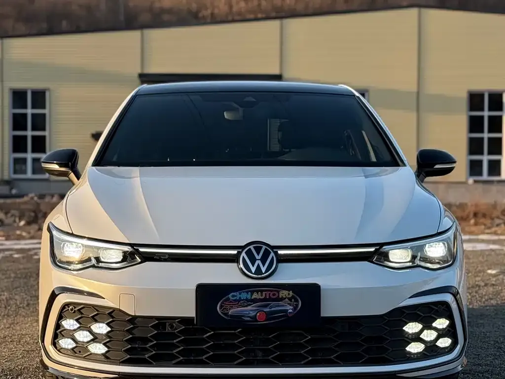 Volkswagen Golf 2022 из CN, фото 1