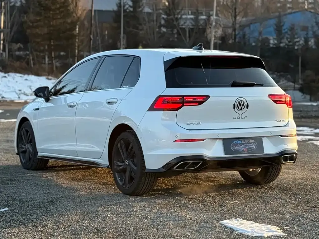 Volkswagen Golf 2022 из CN, фото 10