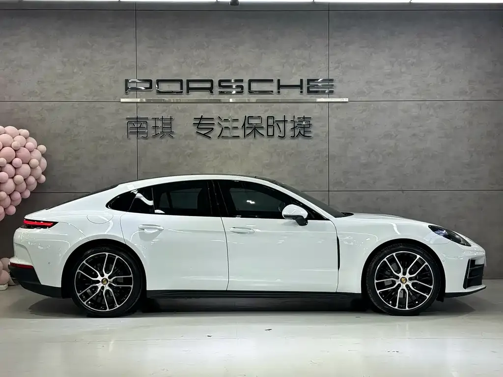 Porsche Panamera 2024 из CN, фото 2