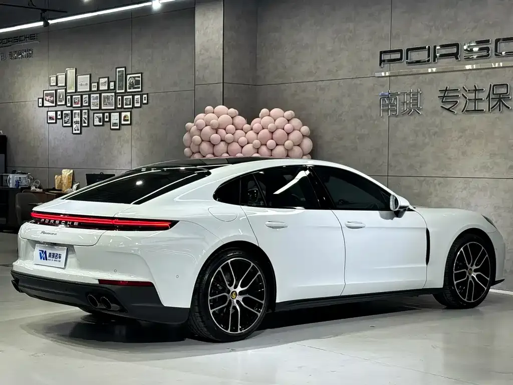 Porsche Panamera 2024 из CN, фото 4