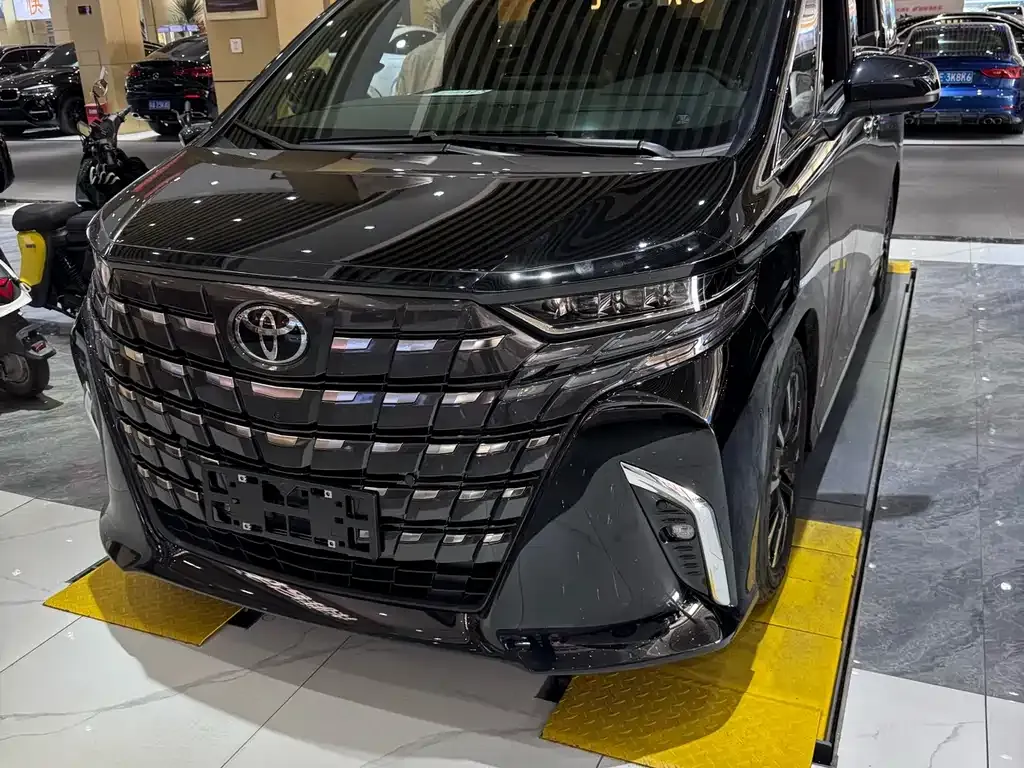 Toyota Alphard 2026 из CN, фото 1