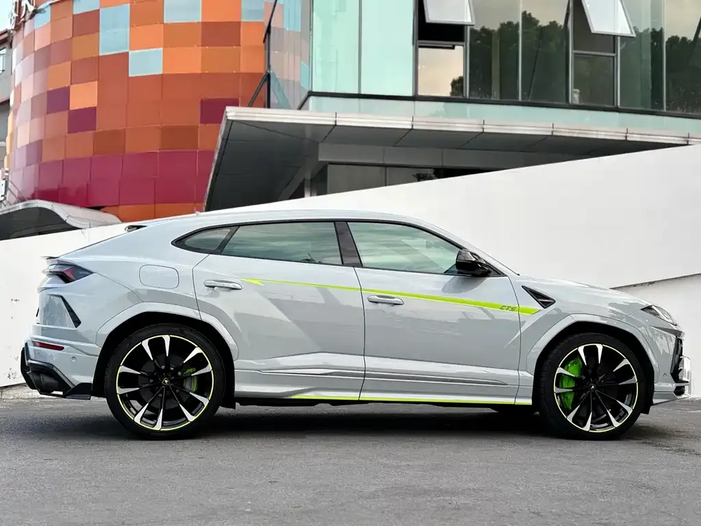 Lamborghini Urus 2021 из CN, фото 2