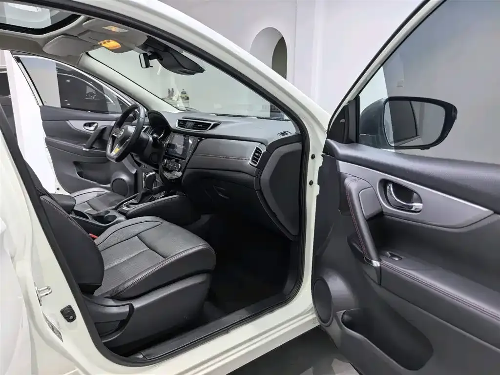 Nissan Qashqai — фото 9