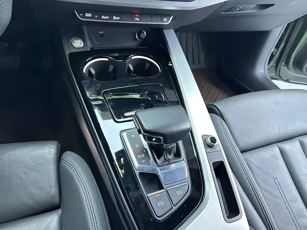 Audi A5 (Import) 2023 из CN, фото 2