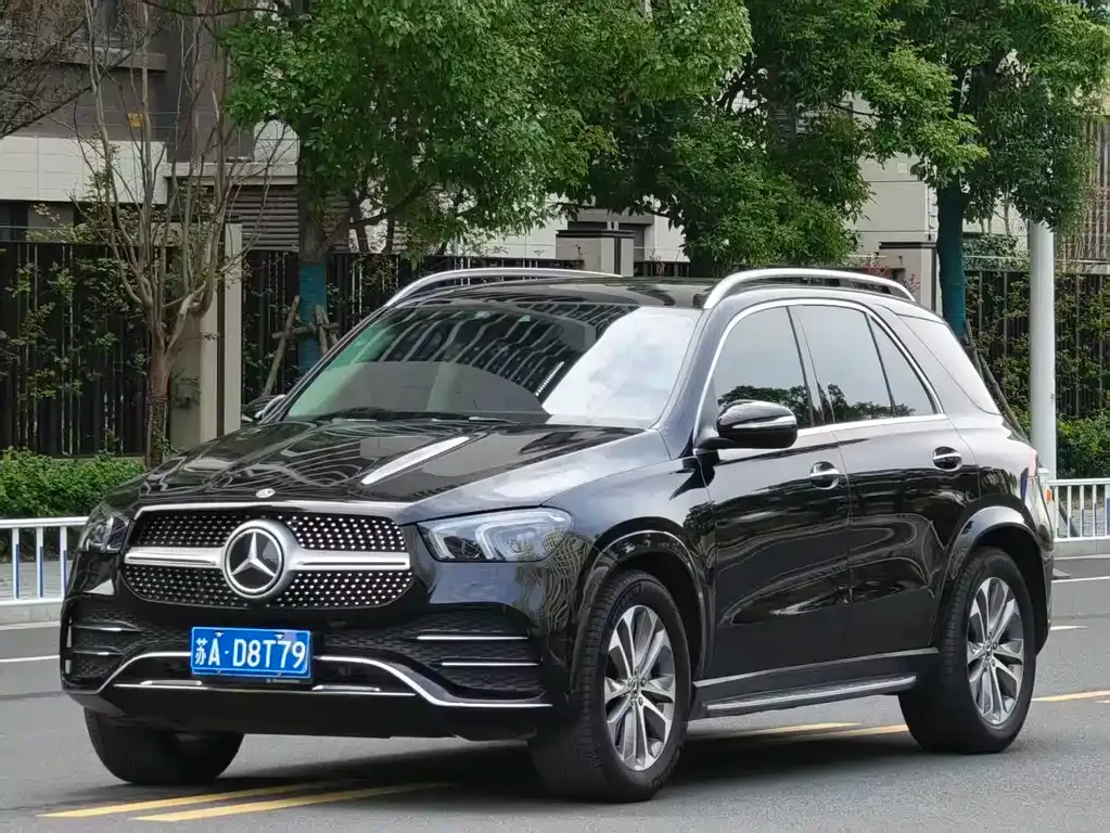 Mercedes-Benz GLE — фото 1