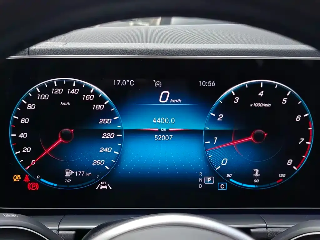 Mercedes-Benz GLE — фото 10